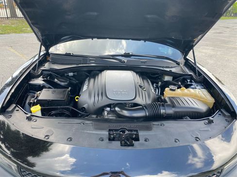 Used 2019 Dodge Charger R/T RWD image 11