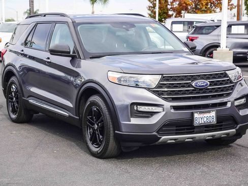 Used 2021 Ford Explorer XLT w/ Equipment Group 202A image 3