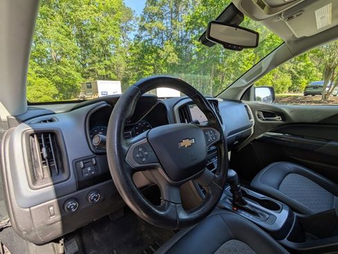 Used 2016 Chevrolet Colorado Z71 AWD/4WD image 10