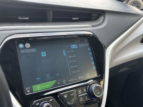 Used 2017 Chevrolet Bolt LT FWD image 16
