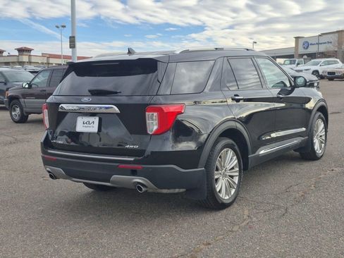 Used 2022 Ford Explorer Limited w/ Equipment Group 301A image 5