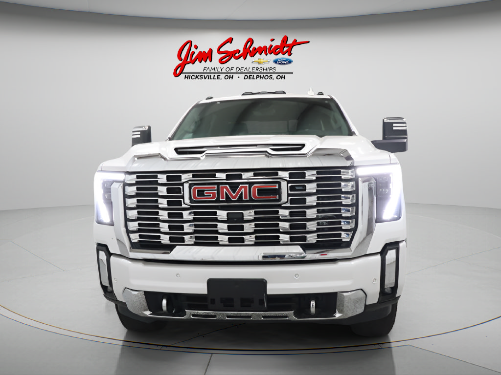 Used 2025 GMC Sierra 2500 Denali w/ Denali Reserve Package AWD/4WD image 3