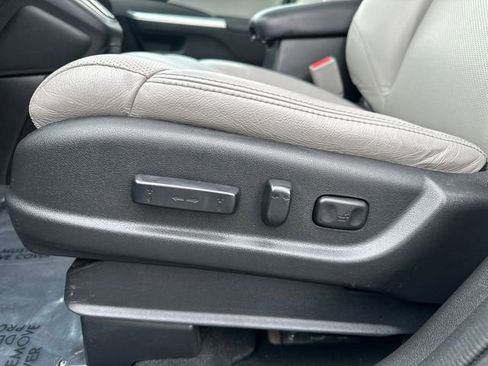 Used 2015 Honda CR-V EX-L image 29