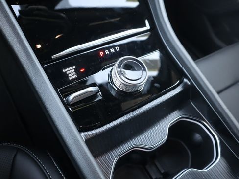 New 2026 Jeep Grand Cherokee Limited AWD/4WD image 9