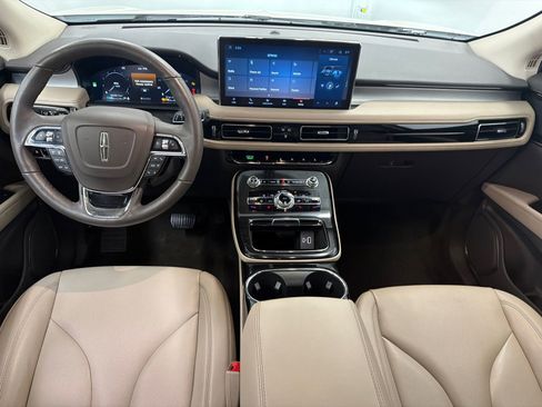 Used 2022 Lincoln Nautilus AWD image 18