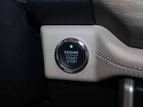 Used 2024 Ford Expedition Limited image 56