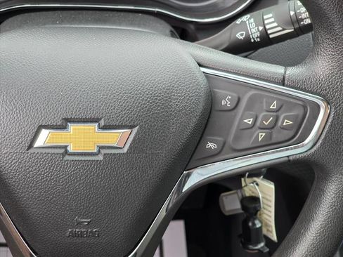 Used 2019 Chevrolet Cruze LT FWD image 16