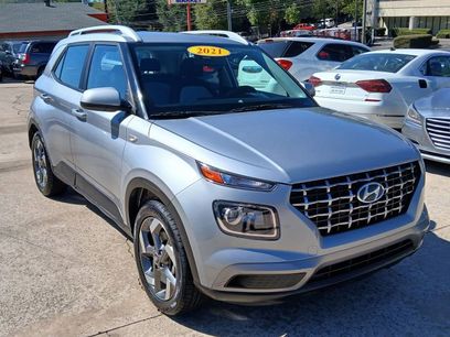 Used 2021 Hyundai Venue SEL w/ Cargo Package