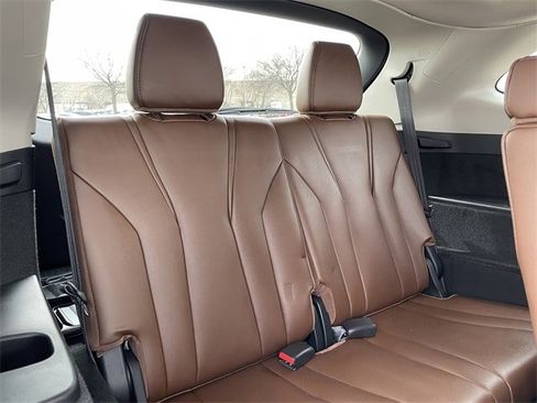 Used 2023 Acura MDX FWD w/ Technology Package image 9