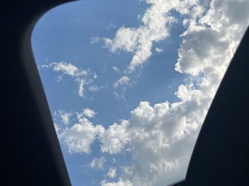 Used 2025 Ford Explorer ST-Line w/ Premium Package image 10