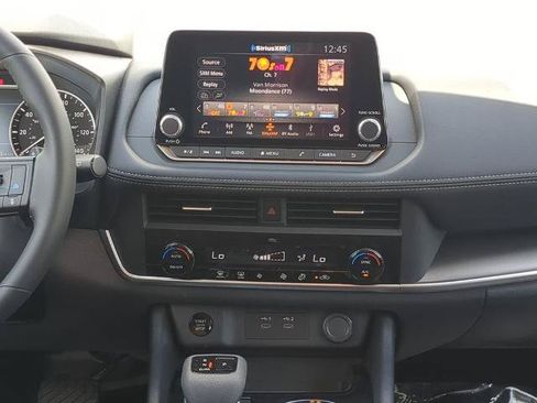 Certified 2026 Nissan Rogue SV FWD image 19