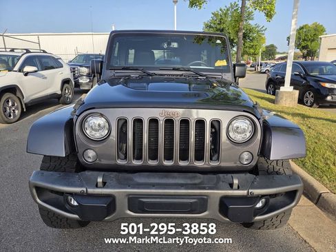 Used 2017 Jeep Wrangler Unlimited Sahara AWD/4WD image 2