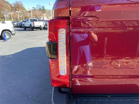 New 2026 Ford F250 Lariat w/ Black Appearance Package image 34