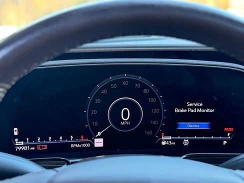 Used 2023 Cadillac Escalade Premium Luxury image 47