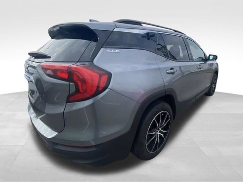 Used 2018 GMC Terrain SLE w/ Driver Convenience Package FWD image 11