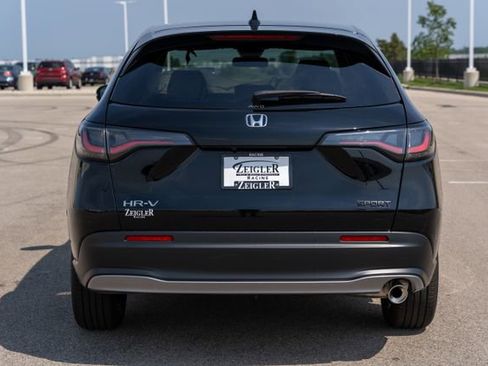 Used 2023 Honda HR-V Sport image 6