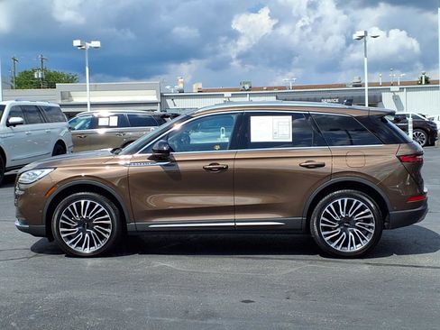 Used 2022 Lincoln Corsair Reserve w/ Equipment Group 201A image 3