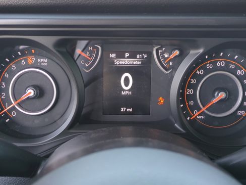 New 2026 Jeep Gladiator Sport image 10