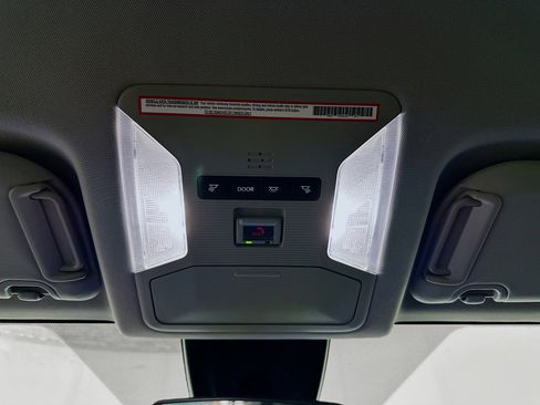 Used 2024 Toyota RAV4 XLE FWD image 18