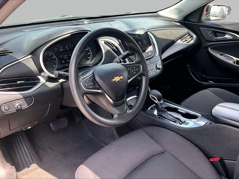 Used 2024 Chevrolet Malibu LT FWD image 18