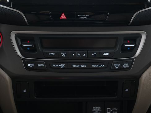 Used 2022 Honda Pilot Special Edition image 17