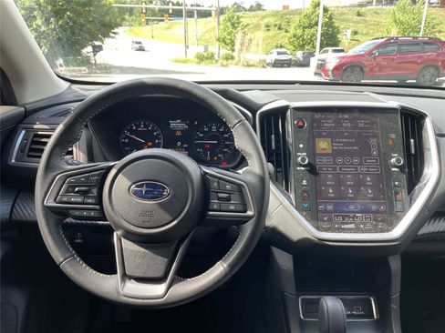 Used 2025 Subaru Ascent Premium AWD/4WD image 19