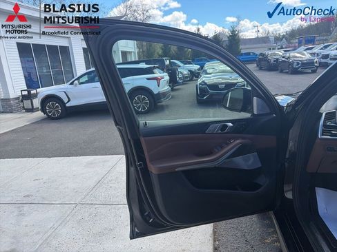 Used 2022 BMW ALPINA XB7 AWD/4WD image 21