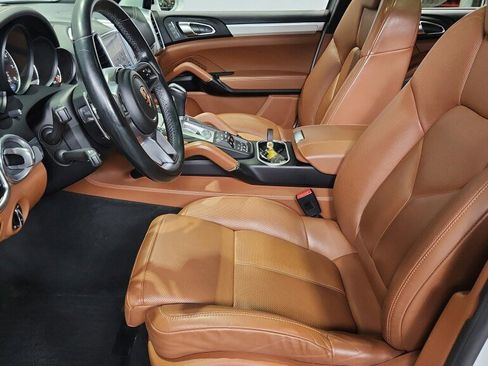 Used 2017 Porsche Cayenne GTS image 25