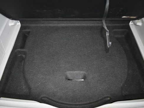 Used 2019 Jeep Cherokee Limited image 40