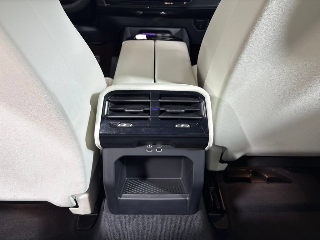 Certified 2026 BMW 530i RWD image 31