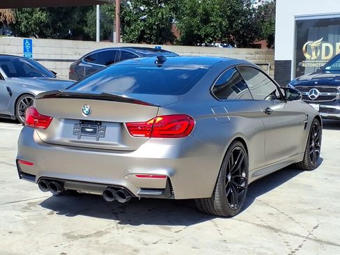 Used 2018 BMW M4 Coupe w/ Competition Package RWD image 7