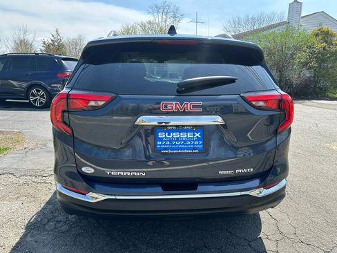 Used 2019 GMC Terrain SLT w/ Infotainment Package II AWD/4WD image 5