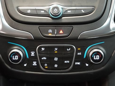 Used 2024 Chevrolet Equinox LT w/ LPO, Floor Liner Package FWD image 22
