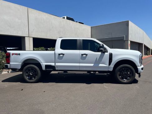 Used 2024 Ford F250 XL w/ STX Appearance Package image 3