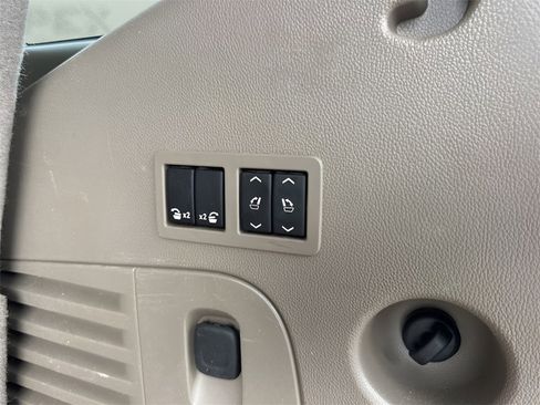 Used 2017 Chevrolet Tahoe LT w/ LT Signature Package image 33