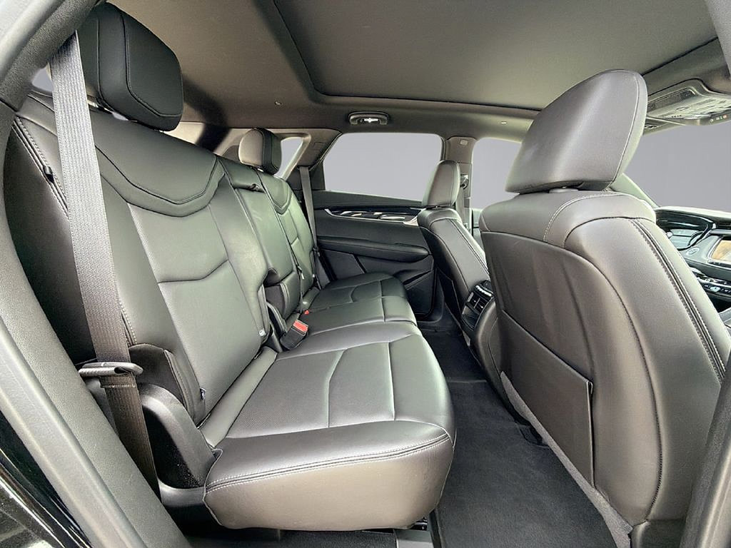 Certified 2024 Cadillac XT5 Premium Luxury AWD/4WD image 17