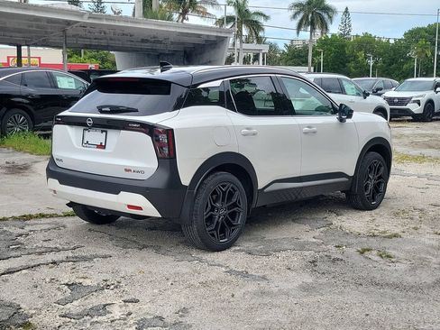 New 2026 Nissan Kicks SR AWD/4WD image 7