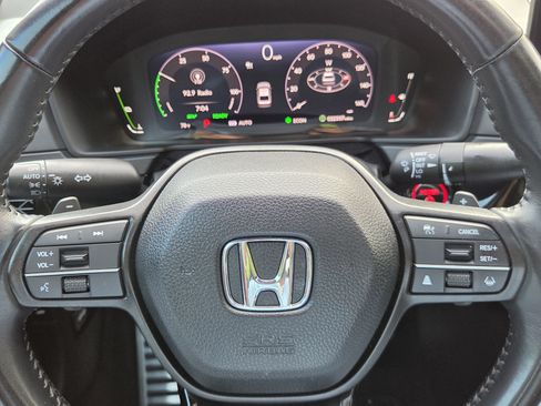 Used 2025 Honda Accord Sport image 27