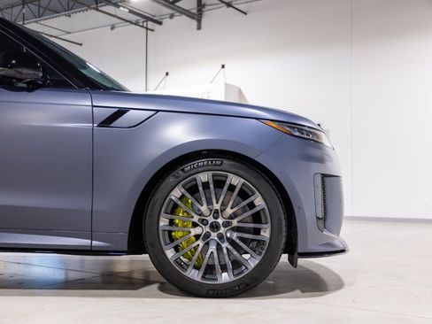 Used 2026 Land Rover Range Rover Sport SV AWD/4WD image 22