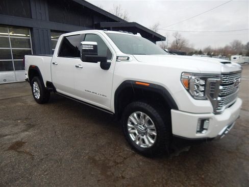 Used 2021 GMC Sierra 3500 Denali w/ Denali Ultimate Package image 6