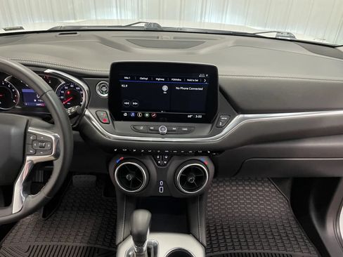 Used 2023 Chevrolet Blazer LT FWD image 30