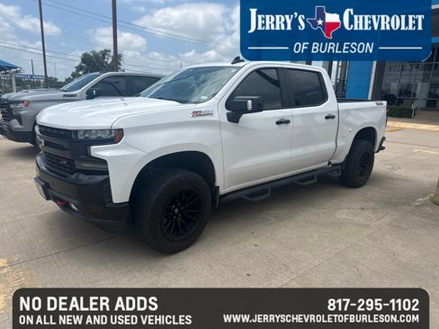 Used 2021 Chevrolet Silverado 1500 LT Trail Boss w/ Convenience Package II AWD/4WD image 1