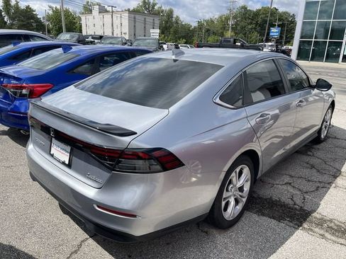 Used 2025 Honda Accord LX image 8