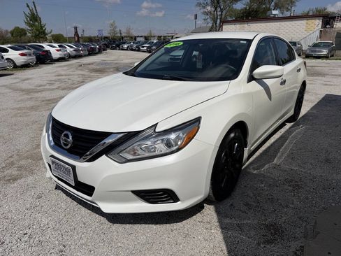 Used 2016 Nissan Altima 2.5 S w/ Power Driver Seat Package FWD image 3