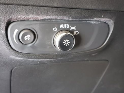 Used 2024 Buick Encore GX Sport Touring AWD/4WD image 22