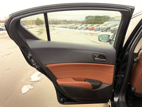 Used 2019 Acura ILX w/ Premium Package image 16