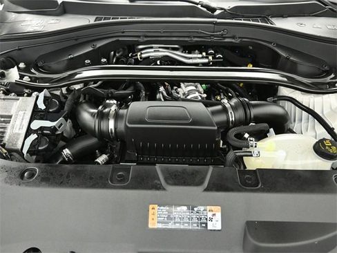 Certified 2025 Lincoln Aviator Reserve w/ Equipment Group 201A image 36