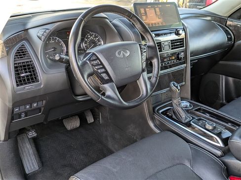 Used 2024 INFINITI QX80 Luxe image 14