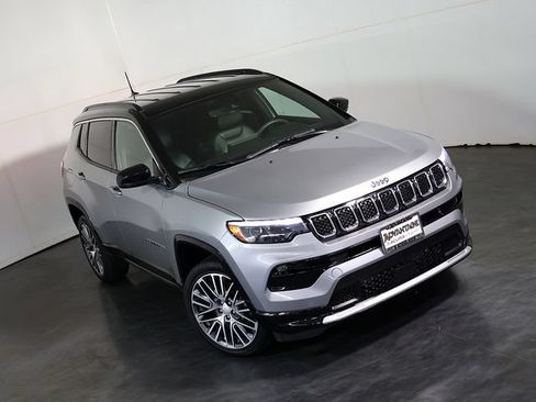 Used 2023 Jeep Compass Limited w/ Elite Group AWD/4WD image 7