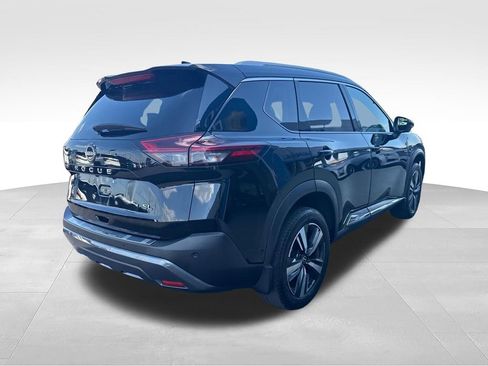 Used 2023 Nissan Rogue SL w/ SL Premium Package FWD image 12